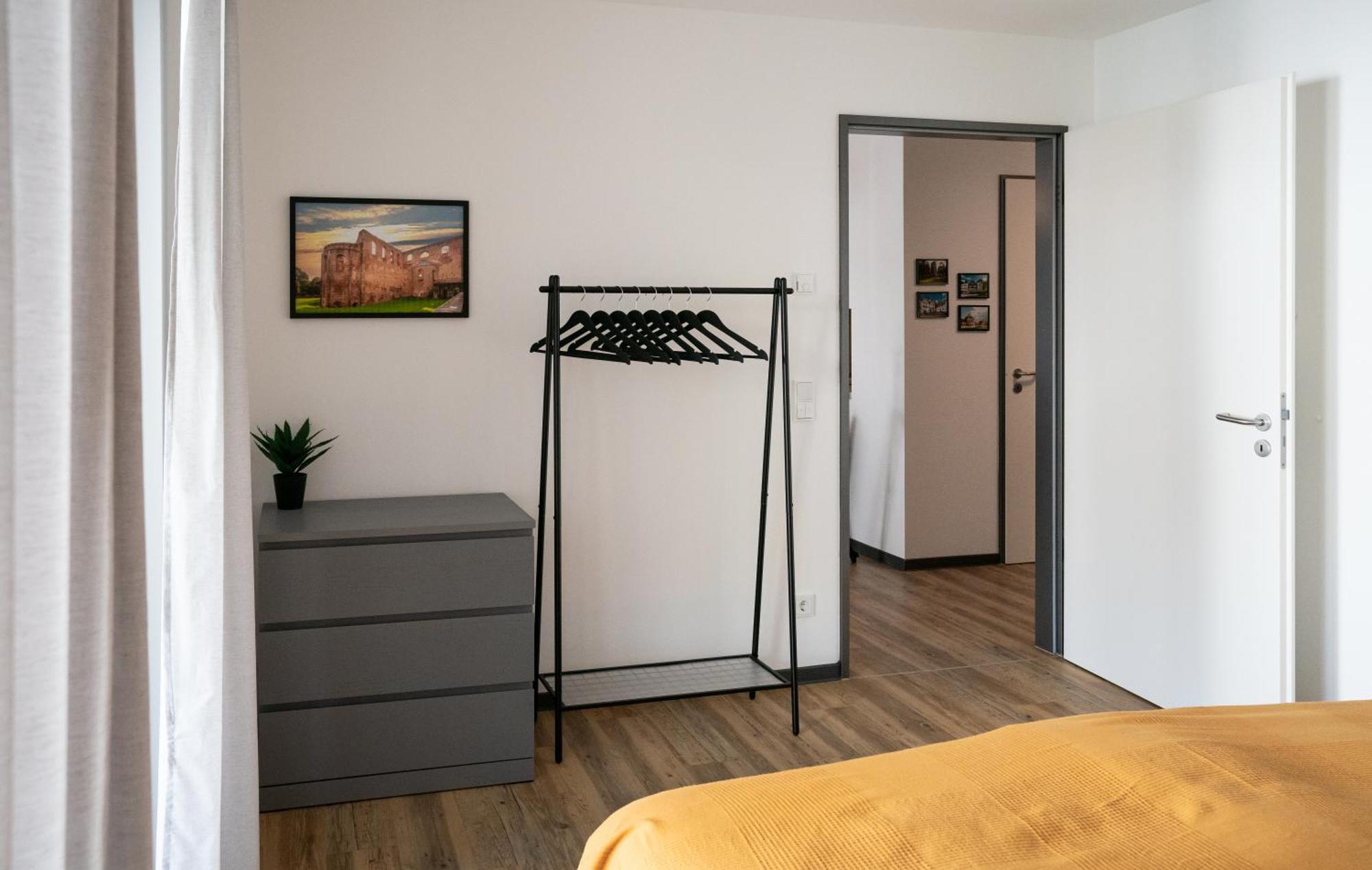 Reitz - Apartment I Zentrale Lage I Stellplatz I 55Qm I 2 Zimmer I Kueche I Bad I Terrasse باد هيرسفيلد المظهر الخارجي الصورة